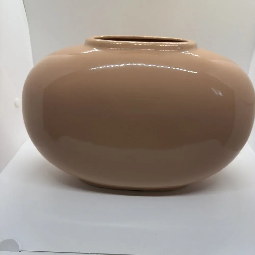 Srednick Collection Vase Made In Japan Vintage 12” Wide 7.5” Tall -Peach